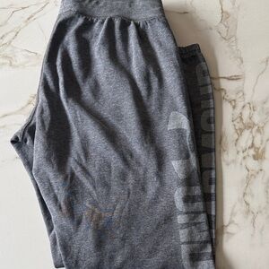 Under Armour Gray Logo Jogger Sweatpants | Size S